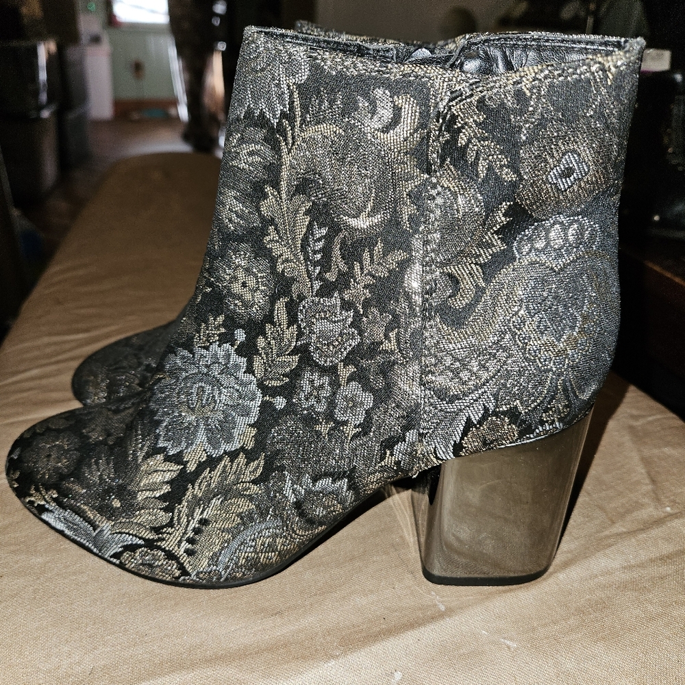 Aldo Masen Shimmer floral brocade design booties women's 6.5